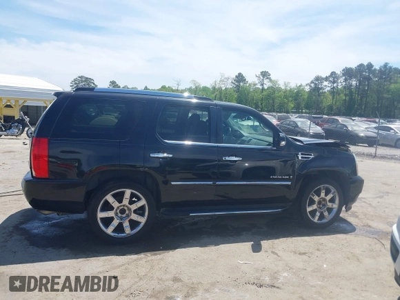 2008 Cadillac Escalade z VIN 1GYEC63818R112129, wystawiony jako IAAI lot #42005558 z przebiegiem 162 875 mil mil oraz . Historia ofert i sprzedaży dostępna na DreamBid. Obrazek 13.