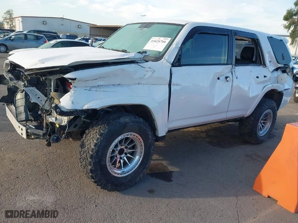 2019 Toyota 4Runner SR5 with VIN JTEBU5JR8K5644399, listed as a IAAI auction lot 41624766 with 131,285 mi miles. Bid and sale history available at carsss.com. Image 2.