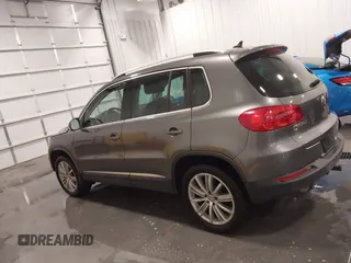 2016 Volkswagen Tiguan SE z VIN WVGBV7AX3GW507850, wystawiony jako IAAI lot #41303866 z przebiegiem 97 989 mil mil oraz . Historia ofert i sprzedaży dostępna na DreamBid. Obrazek 14.