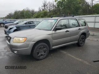 2006 Subaru Forester X z VIN JF1SG63696H726172, wystawiony jako Copart lot #63679075 z przebiegiem 81 077 mil mil oraz Czysty tytuł • Clean title. Historia ofert i sprzedaży dostępna na DreamBid. Obrazek 1.