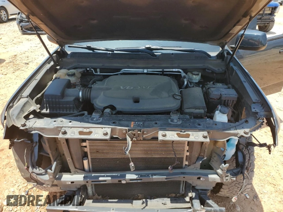2018 Chevrolet Colorado 4WD Z71 z VIN 1GCGTDEN7J1110282, wystawiony jako Copart lot #61945695 z przebiegiem 144 792 mil mil oraz Szkoda całkowita • Salvage title. Historia ofert i sprzedaży dostępna na DreamBid. Obrazek 11.