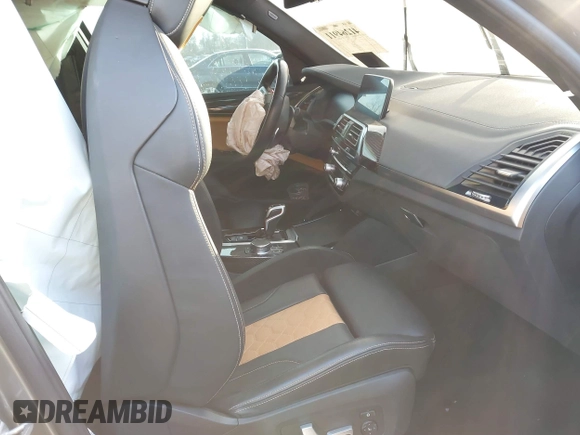 2021 BMW X3 M z VIN 5YMTS0C03M9F05142, wystawiony jako IAAI lot #41264911 z przebiegiem Nie podano mil oraz . Historia ofert i sprzedaży dostępna na DreamBid. Obrazek 5.