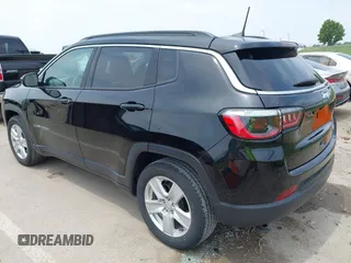 2022 Jeep Compass Latitude with VIN 3C4NJCBB4NT139111, listed as a IAAI auction lot 42380175 with 16,075 mi miles and . Bid and sale history available at DreamBid. Image 3.