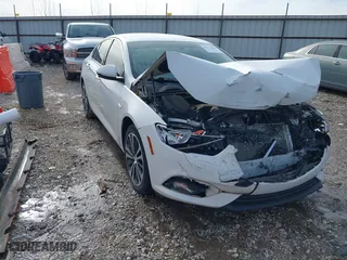 2018 Buick Regal Sportback Essence with VIN W04GP6SX8J1091113, listed as a IAAI auction lot 41576826 with 64,102 mi miles. Bid and sale history available at carsss.com. Image 1.