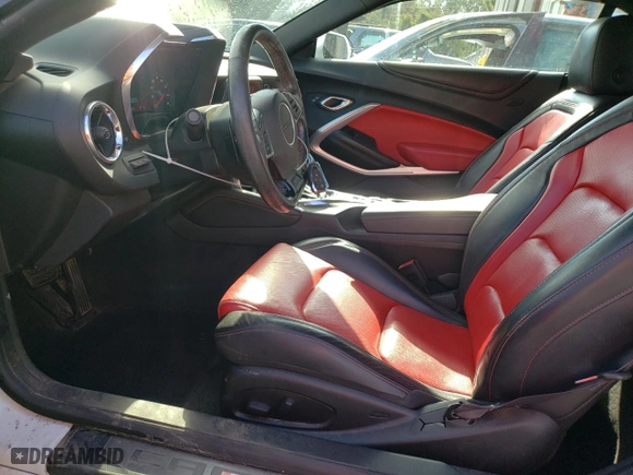 2017 Chevrolet Camaro 2LT with VIN 1G1FD3DSXH0136829, listed as a Copart auction lot 84184794 with 136,113 mi miles and Salvage Title. Bid and sale history available at carsss.com. Image 7.