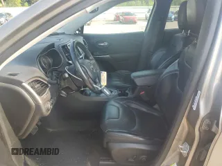2019 Jeep Cherokee Limited with VIN 1C4PJMDX1KD270733, listed as a Copart auction lot 64125345 with 105,840 mi miles and Salvage title. Bid and sale history available at DreamBid. Image 7.