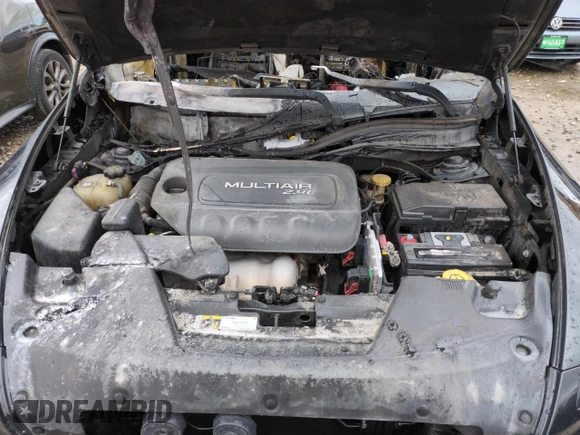 2015 Jeep Cherokee Sport z VIN 1C4PJMAB9FW564237, wystawiony jako Copart lot #51441465 z przebiegiem Nie podano mil oraz Szkoda całkowita • Salvage title. Historia ofert i sprzedaży dostępna na DreamBid. Obrazek 12.