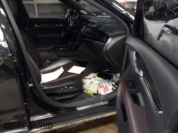 2022 Cadillac XT6 Premium Luxury with VIN 1GYKPDRS7NZ112856, listed as a IAAI auction lot 41328577 with 1 mi miles. Bid and sale history available at carsss.com. Image 5.