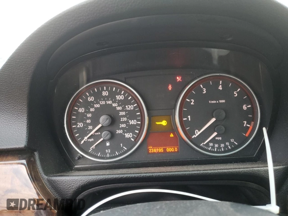 2006 BMW 3 Series 325xi with VIN WBAVD13556KV02729, listed as a Copart auction lot 86075344 with 236,195 mi miles and Salvage Title. Bid and sale history available at carsss.com. Image 9.