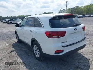 2019 Kia Sorento LX with VIN 5XYPG4A32KG551151, listed as a IAAI auction lot 41883260 with 126,600 mi miles and . Bid and sale history available at carsss.com. Image 3.