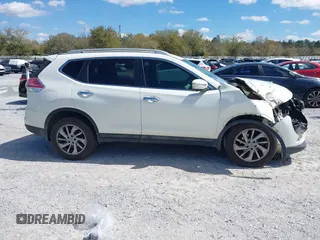2015 Nissan Rogue SL with VIN 5N1AT2MV8FC820472, listed as a IAAI auction lot 41880134 with 191,035 mi miles. Bid and sale history available at carsss.com. Image 13.