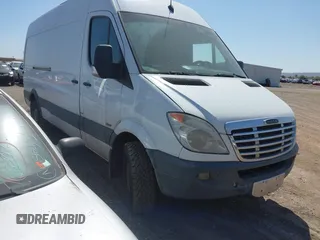 2013 Freightliner Sprinter с VIN WDYPE8CC9D5809594, выставлен на аукционе IAAI как лот 42479186 с пробегом 384 939 миль миль и . История ставок и продаж доступна на DreamBid. Изображение 1.