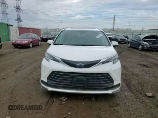 2021 Toyota Sienna LE z VIN 5TDBSKFC4MS022005, wystawiony jako Copart lot #50769965 z przebiegiem 108 694 mil mil oraz Szkoda całkowita • Salvage title. Historia ofert i sprzedaży dostępna na DreamBid. Obrazek 12.