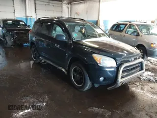 2007 Toyota RAV4 with VIN JTMBK33V876026882, listed as a IAAI auction lot 41541825 with 298,162 mi miles. Bid and sale history available at carsss.com. Image 1.