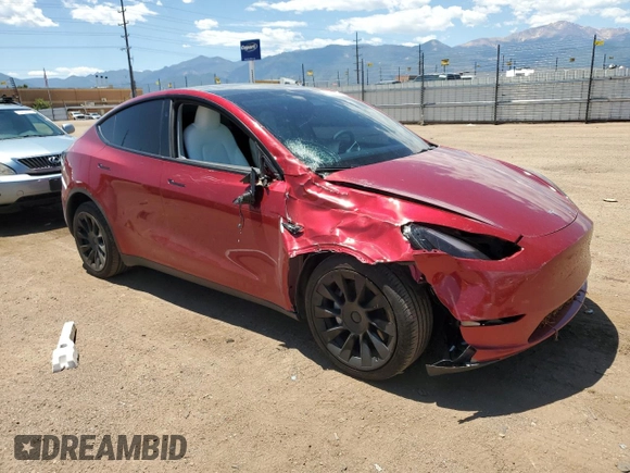 2024 Tesla Model Y Long Range z VIN 7SAYGDEE6RF156183, wystawiony jako Copart lot #61410155 z przebiegiem 27 112 mil mil oraz Szkoda całkowita • Salvage title. Historia ofert i sprzedaży dostępna na DreamBid. Obrazek 4.
