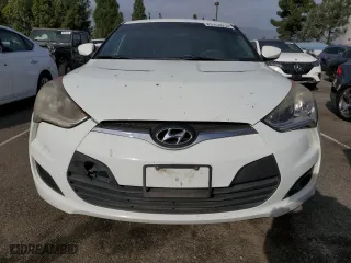 2013 Hyundai Veloster w/Gray Int with VIN KMHTC6AD4DU139521, listed as a Copart auction lot 83254954 with 172,195 mi miles and Clean Title. Bid and sale history available at carsss.com. Image 5.