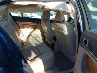 2010 Lincoln MKS with VIN 1LNHL9ER7AG614814, listed as a IAAI auction lot 41283370 with 1 mi miles. Bid and sale history available at carsss.com. Image 8.