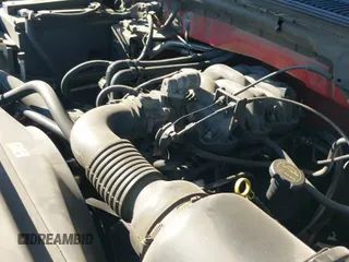 2003 Ford F-150 XL с VIN 2FTRX17213CA25521, выставлен на аукционе IAAI как лот 42673697 с пробегом 217 883 миль миль и . История ставок и продаж доступна на DreamBid. Изображение 19.