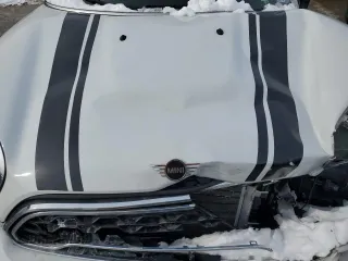 2019 MINI Countryman Cooper S with VIN WMZYT5C56K3G93787, listed as a Copart auction lot 43989725 with 39,183 mi miles and Salvage title. Bid and sale history available at DreamBid. Image 12.