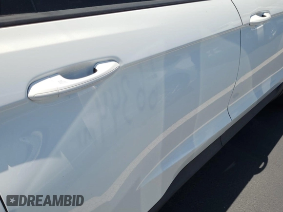 2020 Ford Edge SE с VIN 2FMPK3G98LBA30683, выставлен на аукционе IAAI как лот 42550081 с пробегом 89 099 миль миль и . История ставок и продаж доступна на DreamBid. Изображение 1.