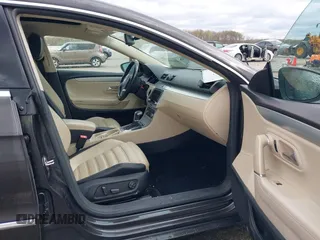 2010 Volkswagen CC Lux Plus with VIN WVWHN7AN6AE541937, listed as a IAAI auction lot 42018765 with 107,110 mi miles. Bid and sale history available at carsss.com. Image 5.