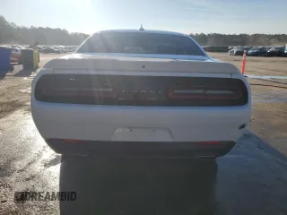 2015 Dodge Challenger SXT Plus z VIN 2C3CDZBG2FH761508, wystawiony jako Copart lot #50594455 z przebiegiem 94 182 mil mil oraz Szkoda całkowita • Salvage title. Historia ofert i sprzedaży dostępna na DreamBid. Obrazek 6.