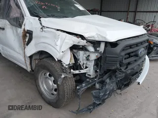2022 Ford F-150 XL z VIN 1FTEX1CPXNKF06107, wystawiony jako IAAI lot #42692902 z przebiegiem Nie podano mil oraz . Historia ofert i sprzedaży dostępna na DreamBid. Obrazek 1.