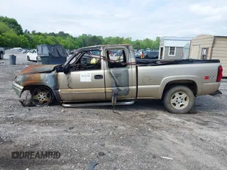 2005 Chevrolet Silverado 1500 Z71 z VIN 1GCEK19B65E260861, wystawiony jako IAAI lot #42122540 z przebiegiem Nie podano mil oraz . Historia ofert i sprzedaży dostępna na DreamBid. Obrazek 13.