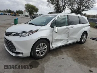 2022 Toyota Sienna Limited with VIN 5TDZSKFC9NS046588, listed as a Copart auction lot 45895105 with 22,065 mi miles and Salvage Title. Bid and sale history available at carsss.com. Image 1.