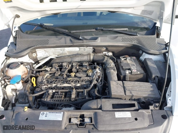 2019 Volkswagen Beetle SE with VIN 3VWJD7AT6KM713525, listed as a IAAI auction lot 41508195 with 73,360 mi miles. Bid and sale history available at carsss.com. Image 10.