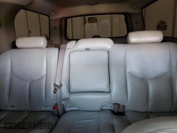 2004 Chevrolet Suburban Z71 z VIN 3GNFK16Z94G142386, wystawiony jako Copart lot #56150595 z przebiegiem 171 607 mil mil oraz Szkoda całkowita • Salvage title. Historia ofert i sprzedaży dostępna na DreamBid. Obrazek 10.