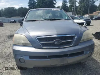 2005 Kia Sorento LX z VIN KNDJC733055488404, wystawiony jako Copart lot #60731165 z przebiegiem 189 749 mil mil oraz Szkoda całkowita • Salvage title. Historia ofert i sprzedaży dostępna na DreamBid. Obrazek 5.