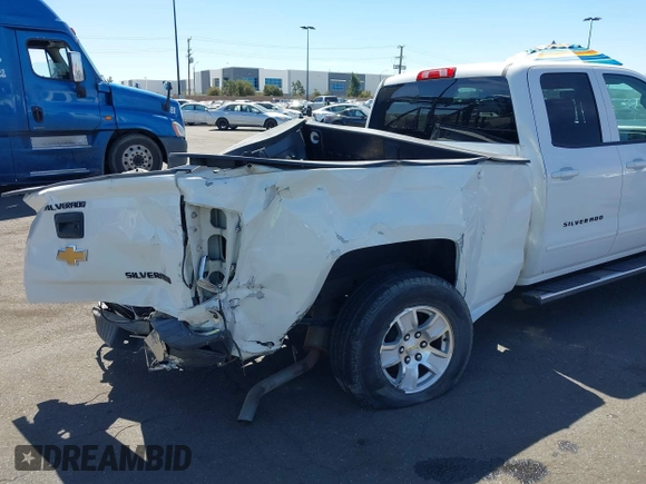 2018 Chevrolet Silverado 1500 LT with VIN 1GCRCREH5JZ168411, listed as a IAAI auction lot 41885403 with 37,449 mi miles and . Bid and sale history available at DreamBid. Image 4.