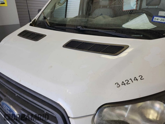 2017 Ford Transit with VIN 1FTYE1YMXHKA68372, listed as a IAAI auction lot 42845755 with 196,426 mi miles and . Bid and sale history available at DreamBid. Image 4.