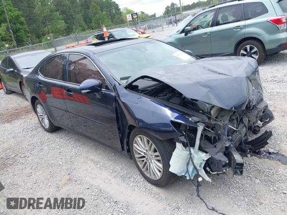 2016 Lexus ES 330 z VIN 58ABK1GG7GU025058, wystawiony jako IAAI lot #42072414 z przebiegiem 120 678 mil mil oraz . Historia ofert i sprzedaży dostępna na DreamBid. Obrazek 1.