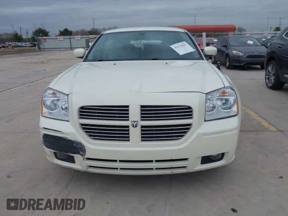 2005 Dodge Magnum RT with VIN 2D8GV58245H510374, listed as a IAAI auction lot 41321857 with 1 mi miles. Bid and sale history available at carsss.com. Image 12.