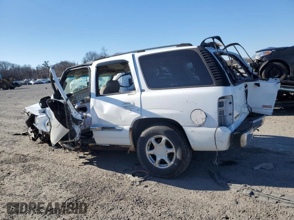 2005 GMC Yukon SLE with VIN 1GKEK13V05R110129, listed as a Copart auction lot 88290015 with 0 mi miles and Clean Title. Bid and sale history available at carsss.com. Image 2.