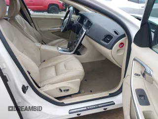 2012 Volvo S60 T5 z VIN YV1622FS3C2127353, wystawiony jako IAAI lot #41440106 z przebiegiem 103 762 mil mil oraz . Historia ofert i sprzedaży dostępna na DreamBid. Obrazek 5.