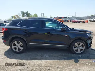 2018 Lincoln MKC Premiere with VIN 5LMCJ1C93JUL00872, listed as a IAAI auction lot 41933337 with 82,493 mi miles and . Bid and sale history available at DreamBid. Image 13.
