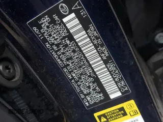 2010 Lexus HS 250h with VIN JTHBB1BA6A2018733, listed as a Copart auction lot 85568624 with 127,060 mi miles and Salvage Title. Bid and sale history available at DreamBid. Image 12.