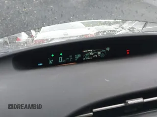 2010 Toyota Prius II z VIN JTDKN3DU3A0109983, wystawiony jako IAAI lot #42503048 z przebiegiem 176 074 mil mil oraz . Historia ofert i sprzedaży dostępna na DreamBid. Obrazek 7.