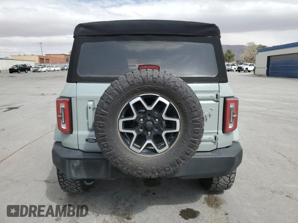 2022 Ford Bronco with VIN 1FMDE5BH6NLB10927, listed as a Copart auction lot 51819655 with 43,620 mi miles and Salvage Title. Bid and sale history available at carsss.com. Image 6.