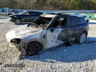 2018 MINI Countryman Cooper with VIN WMZYV5C3XJ3E02716, listed as a Copart auction lot 88490745 with 0 mi miles and Non Repairable. Bid and sale history available at carsss.com. Image 1.