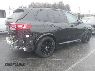 2022 BMW X5 sDrive40i with VIN 5UXCR4C08N9M23772, listed as a IAAI auction lot 41788369 with 33,198 mi miles. Bid and sale history available at carsss.com. Image 4.