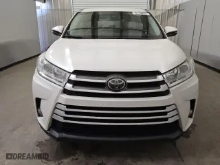 2019 Toyota Highlander SE with VIN 5TDKZRFHXKS556199, listed as a Copart auction lot 48882845 with 64,491 mi miles and Clean Title. Bid and sale history available at carsss.com. Image 5.