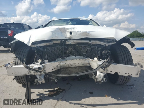 2018 Mercedes-Benz E 400 with VIN WDD1K6FB2JF033614, listed as a Copart auction lot 59001335 with 58,514 mi miles and Salvage title. Bid and sale history available at DreamBid. Image 5.