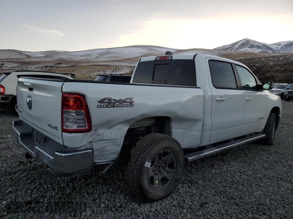 2022 Ram 1500 Big Horn z VIN 1C6SRFMT3NN453715, wystawiony jako Copart lot #85750684 z przebiegiem 17 104 mil mil oraz Szkoda całkowita • Salvage title. Historia ofert i sprzedaży dostępna na DreamBid. Obrazek 3.