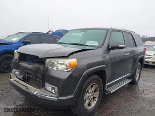 2011 Toyota 4Runner SR5 with VIN JTEZU5JR5B5018288, listed as a IAAI auction lot 41554553 with 206,106 mi miles. Bid and sale history available at carsss.com. Image 21.