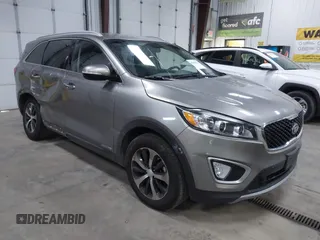 2017 Kia Sorento EX with VIN 5XYPHDA56HG322608, listed as a IAAI auction lot 40663020 with 88,770 mi miles and . Bid and sale history available at carsss.com. Image 1.