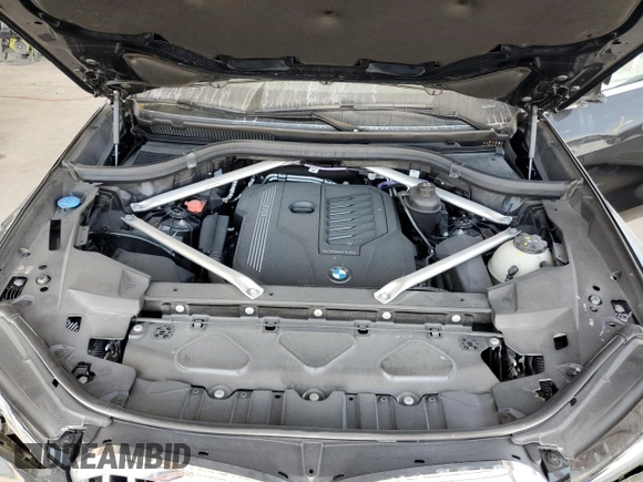 2023 BMW X5 sDrive40i with VIN 5UXCR4C05P9R70324, listed as a Copart auction lot 54661245 with 13,136 mi miles and Salvage title. Bid and sale history available at DreamBid. Image 11.